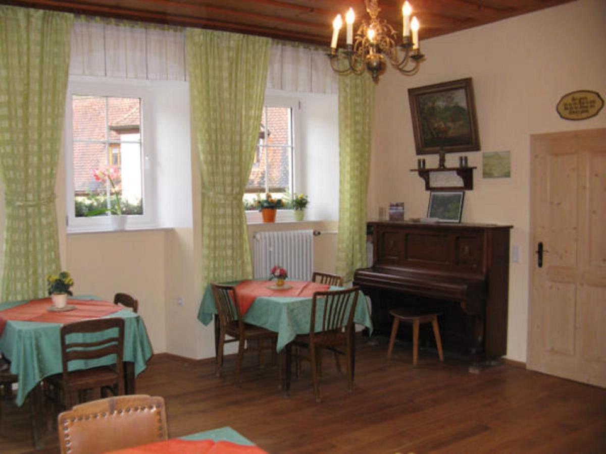 Herrnmuehle - Pension & Ferienwohnungen Rothenburg ob der Tauber Ngoại thất bức ảnh